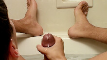 Cumming In The Tub With Ash